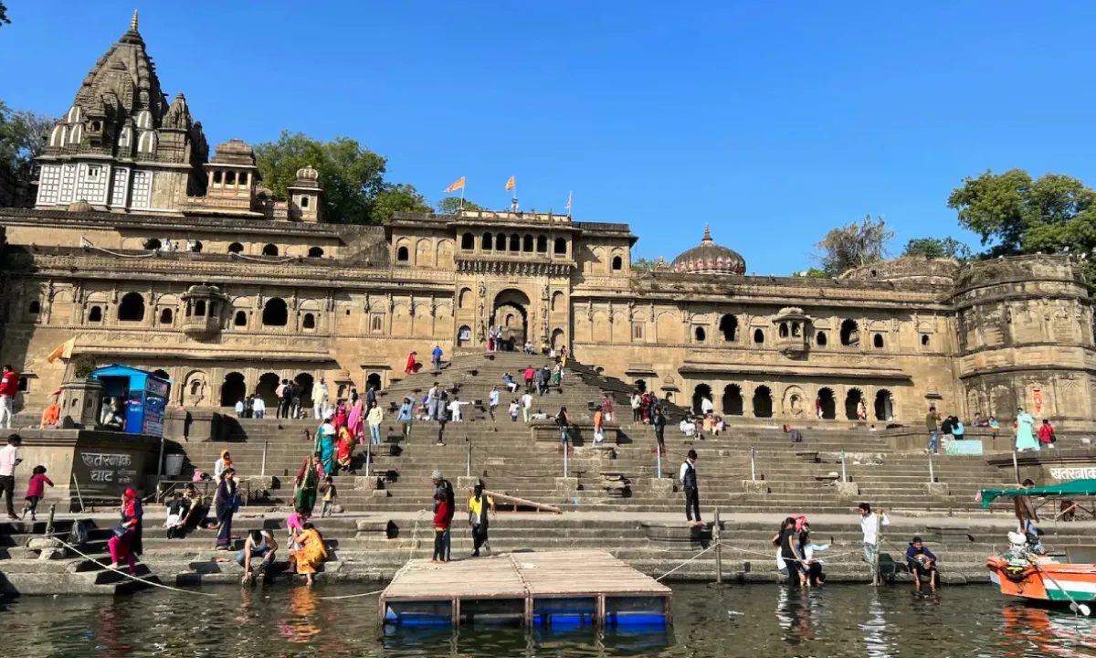 Ahilya Fort and Narmada river ghats at Maheshwar